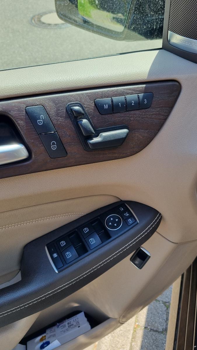 Mercedes-Benz ML 350  AMG Line Top Ausstattung