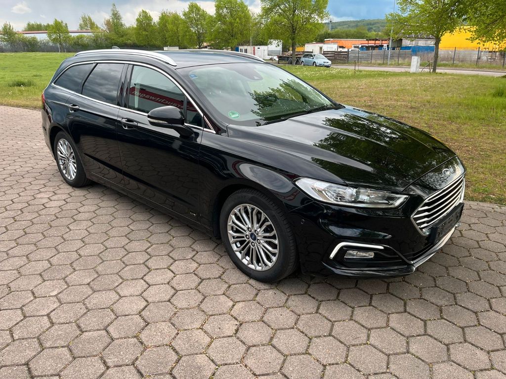 FORD Mondeo 2,0 140 KW Titanium Allrad 1-Hand LED - Bild 2