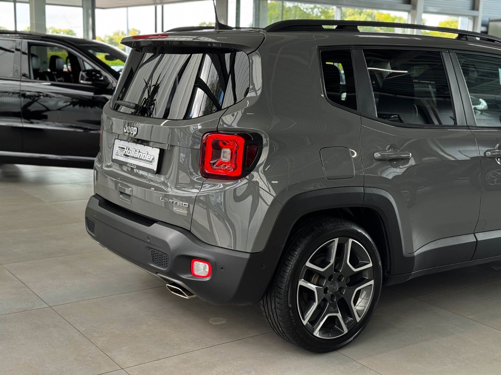 Fahrzeugabbildung Jeep Renegade 1.3 T-GDI Limited FWD "Navi- + Soundp."