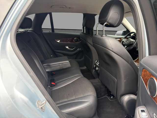 Mercedes-Benz GLC 250 d 4Matic AMG PAKET – image 11 of 20