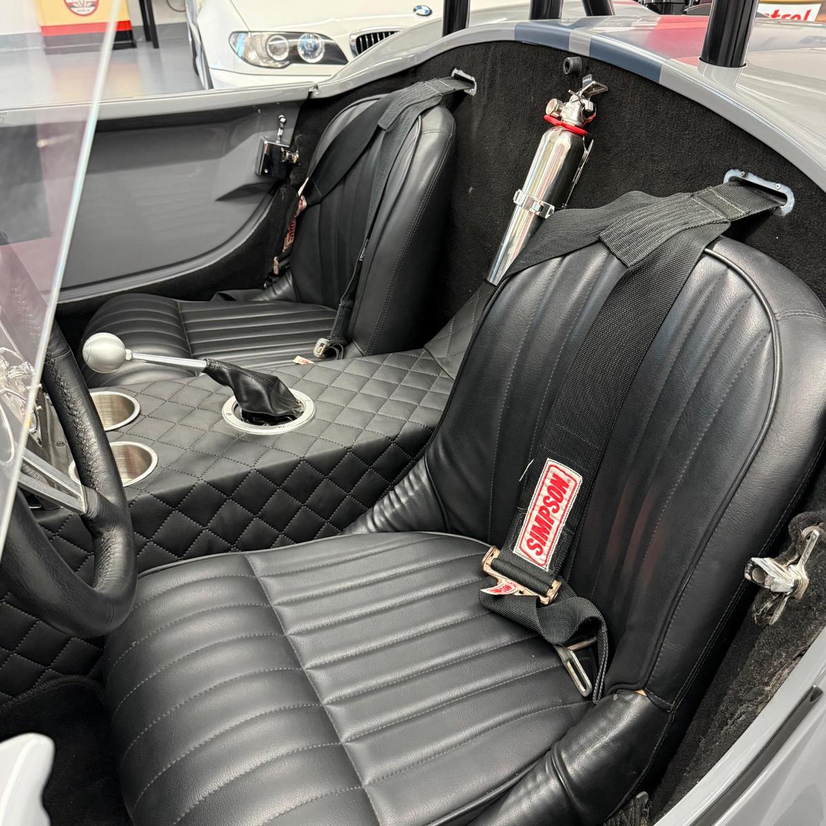 Cobra Factory Five Cobra/302cui/Edelbrock/Unfallfrei
