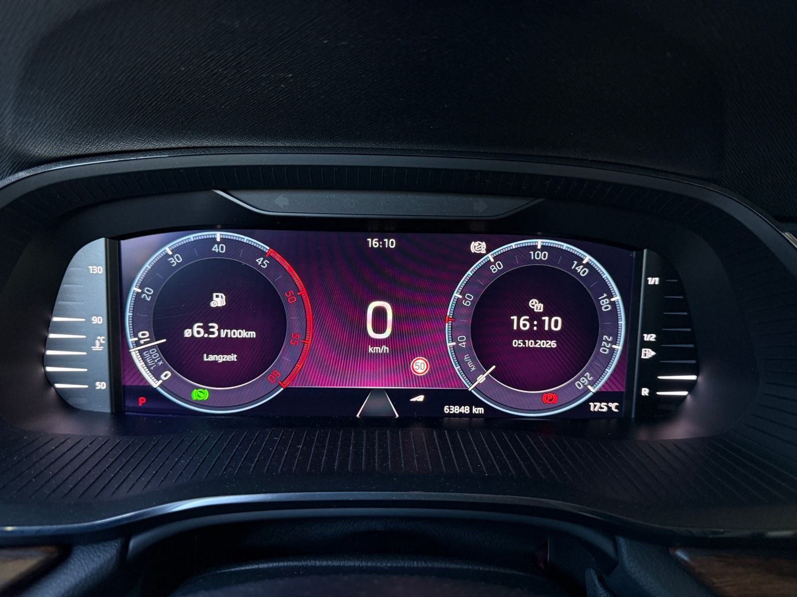 Fahrzeugabbildung SKODA Octavia Combi Scout 4x4 KAM ACC HUD LED
