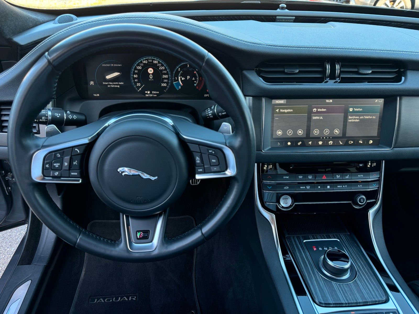 Fahrzeugabbildung Jaguar Jaguar XF Sportbrake S 30/ Kamera/ Navi/ Ambient