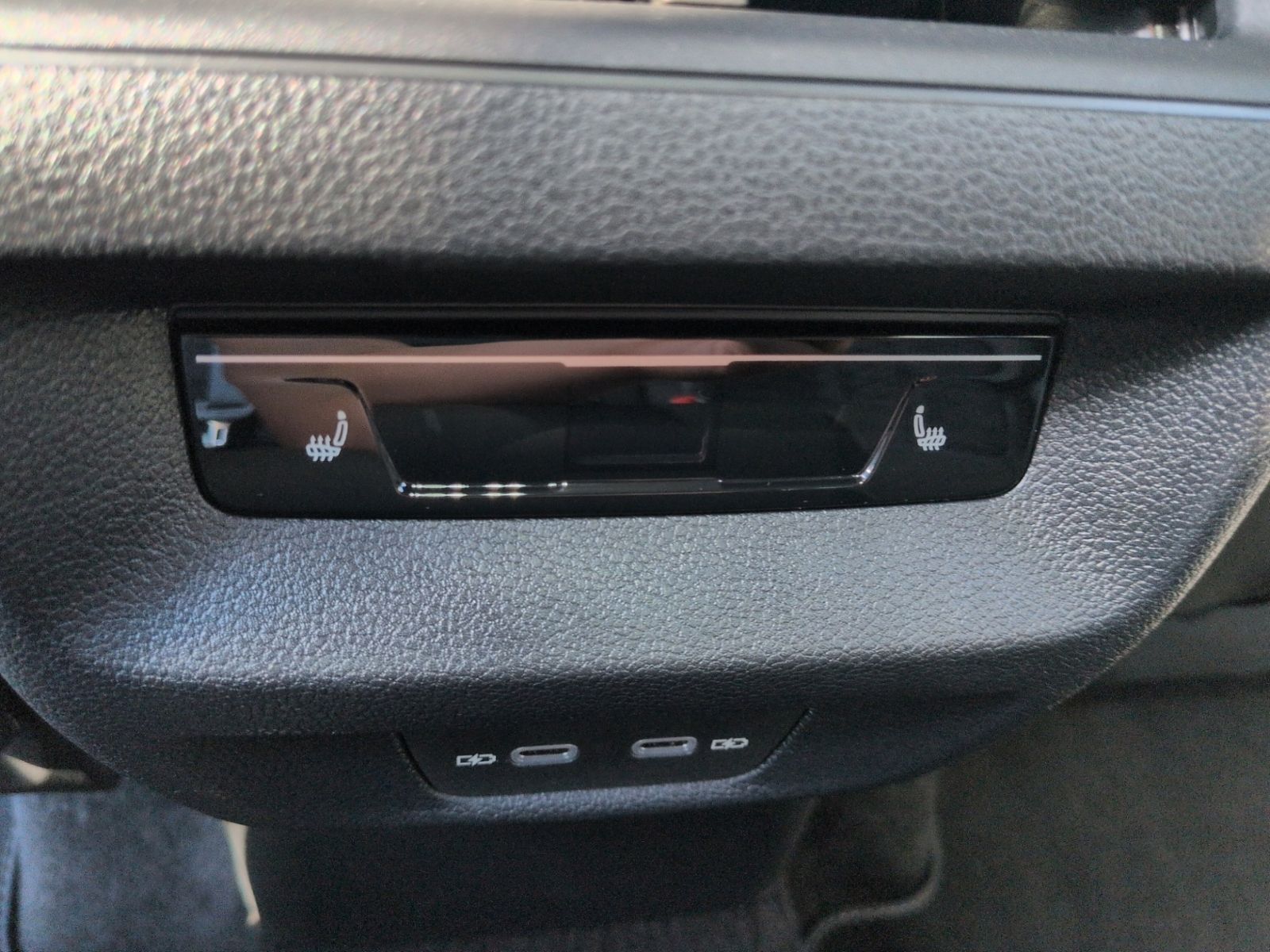 Tiguan 1.5 eTSI eHybrid DSG R-Line KAMERA+DCC+