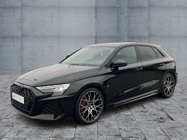 Audi RS 3 Sportback quattro