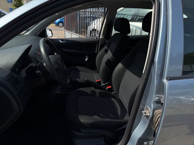 Fabia Combi 1.4, Scheckheft, 1. HAND, TÜV NEU Bild 7