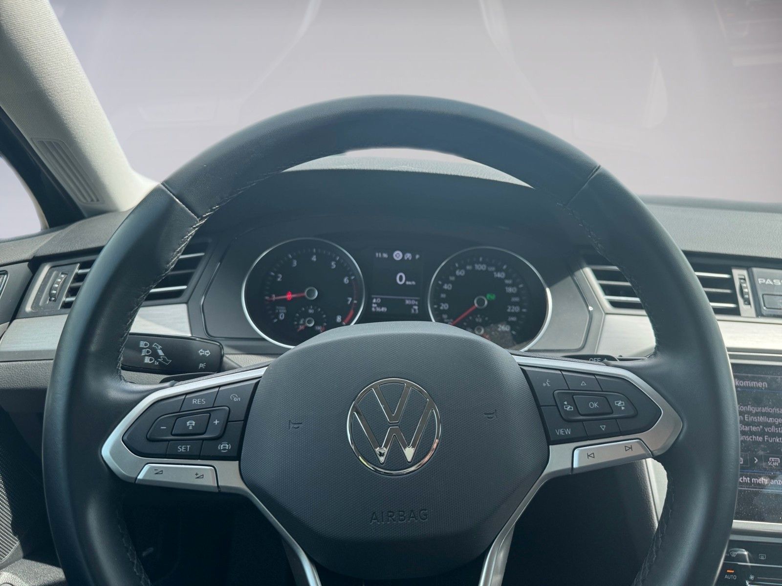 Fahrzeugabbildung Volkswagen Passat Variant 1.5 TSI