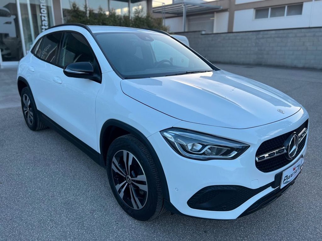 Image of Mercedes-Benz GLA 180