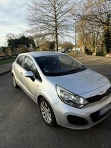 Kia Verkaufsanzeige  Kia Rio 1.1 Diesel - Kia Rio in Düsseldorf