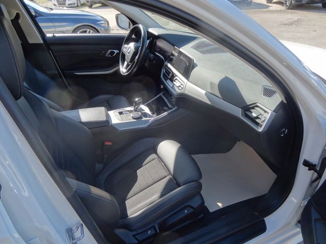 Fahrzeugabbildung BMW 320d xDrive/1.Hand/Laser/190PS/AHK/Virtual/Kamer
