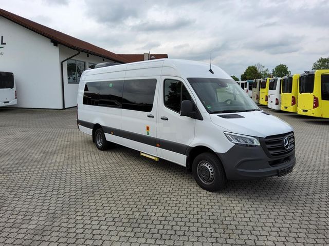 Mercedes-Benz Sprinter / Transfer 45 / 18+1+1 / 6 gang / Klima