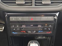 VW T-Cross R-Line 150PS DSG #AHK #kAMERA #NAVI VW T-Cross R-Line 150PS DSG #AHK #kAMERA #NAVI