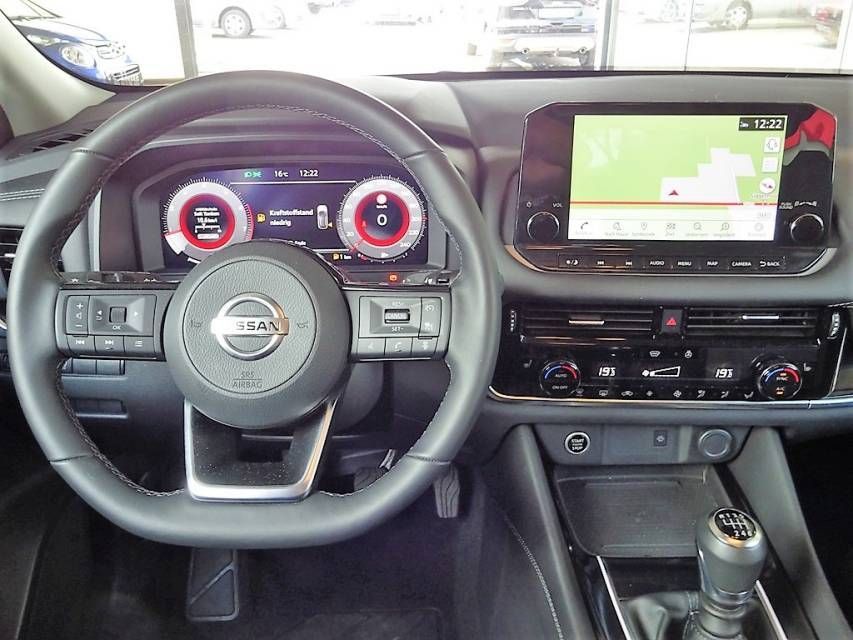 Fahrzeugabbildung Nissan Qashqai 1,3 DIG-T MHEV N-Connecta Winterpaket