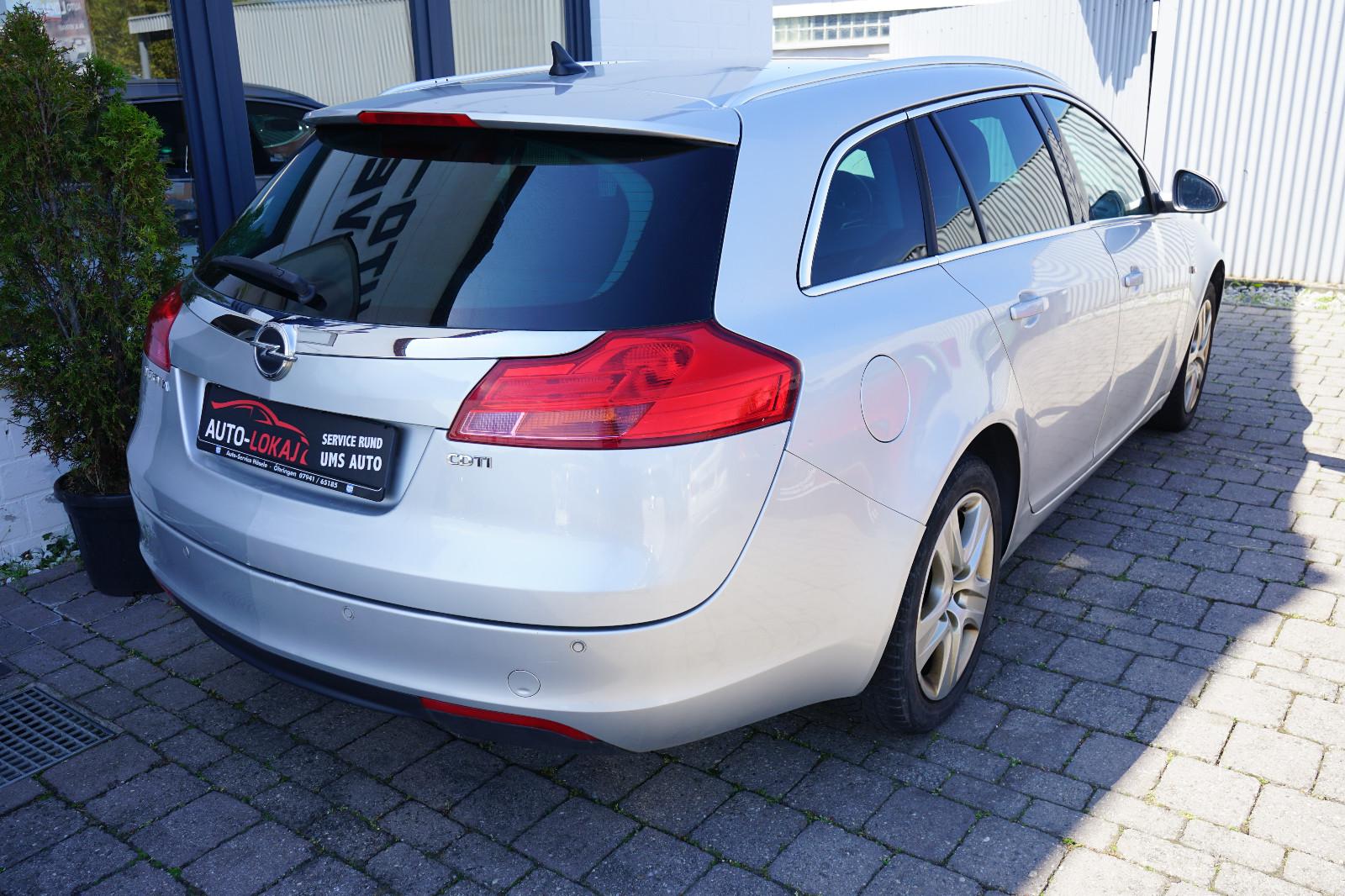 Opel Insignia A Spor Tourer Top Ausstattatung TÜV NEU