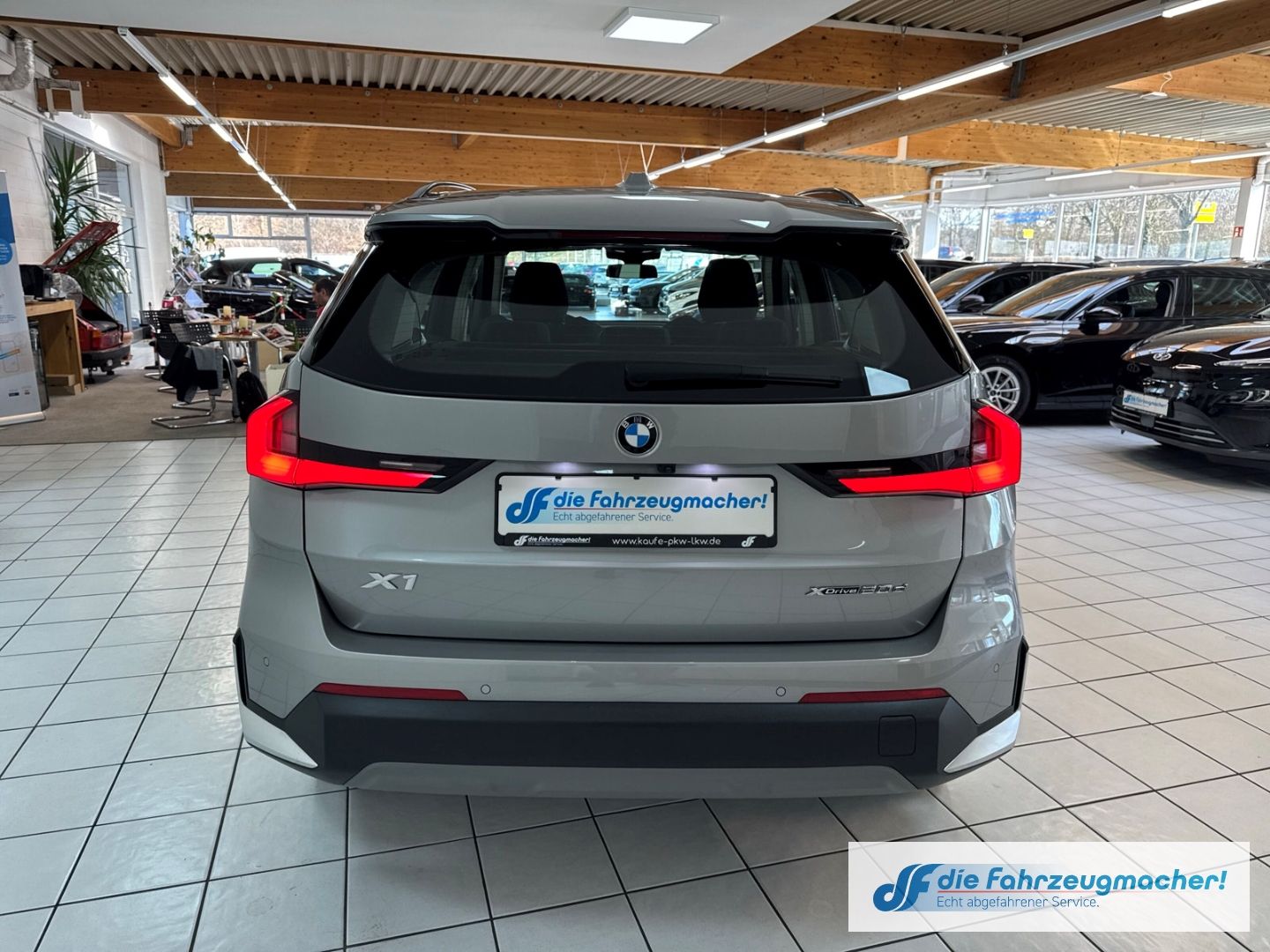 Fahrzeugabbildung BMW X1 20 d xDrive Park-Assistent Navi Digitales Coc