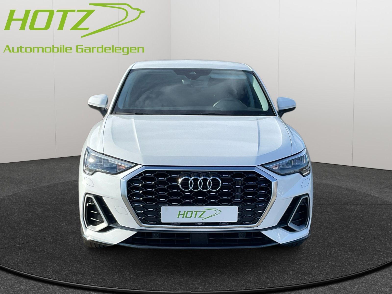 Audi Q3 Sportback 45 TFSI e S-tronic Rückkam Multilen foto 9