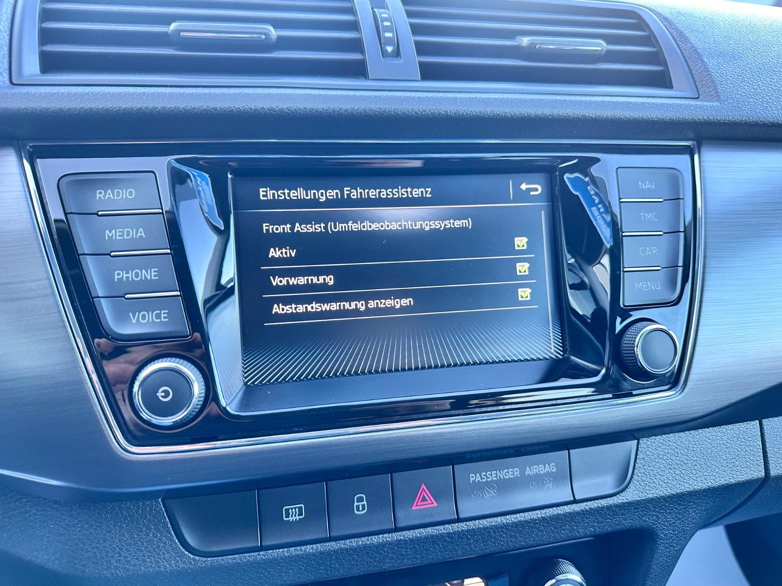 Skoda Fabia Combi Clever Automatik 110PS Navi CarPlay