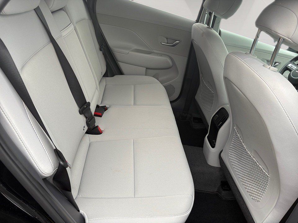Fahrzeugabbildung Hyundai KONA 1.0T 120PS DCT TREND Assi LED el. Heck BOSE
