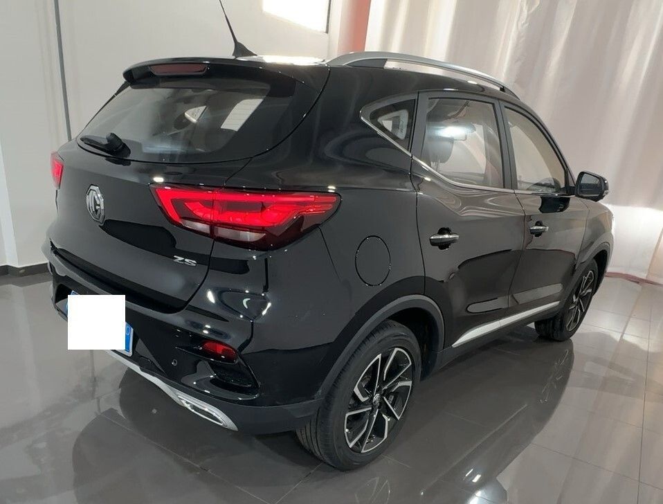 MG ZS