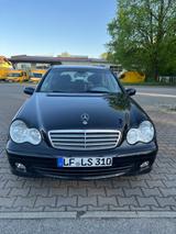 Mercedes-Benz C 220 CDI Panoramadach, CarPlay - Mercedes-Benz C 220 aus 2004: Cdi