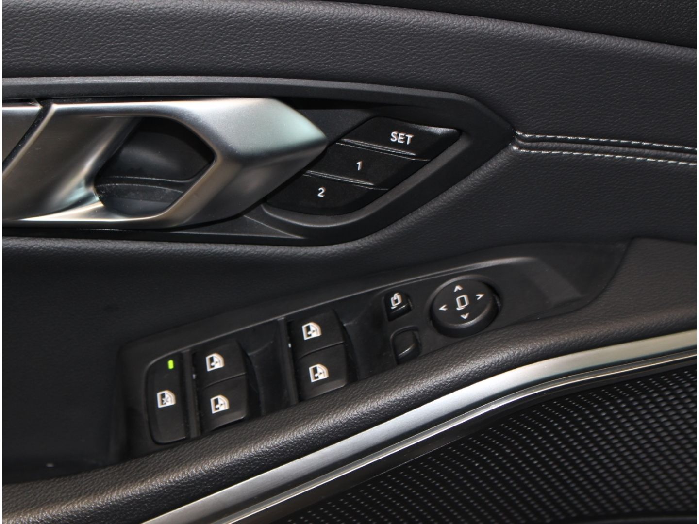 Fahrzeugabbildung BMW 330 d xDrive Sport Line HUD*Laser*M3 Felgen