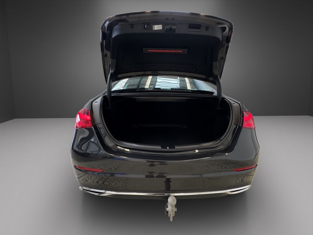 MERCEDES-BENZ C-Class 2023