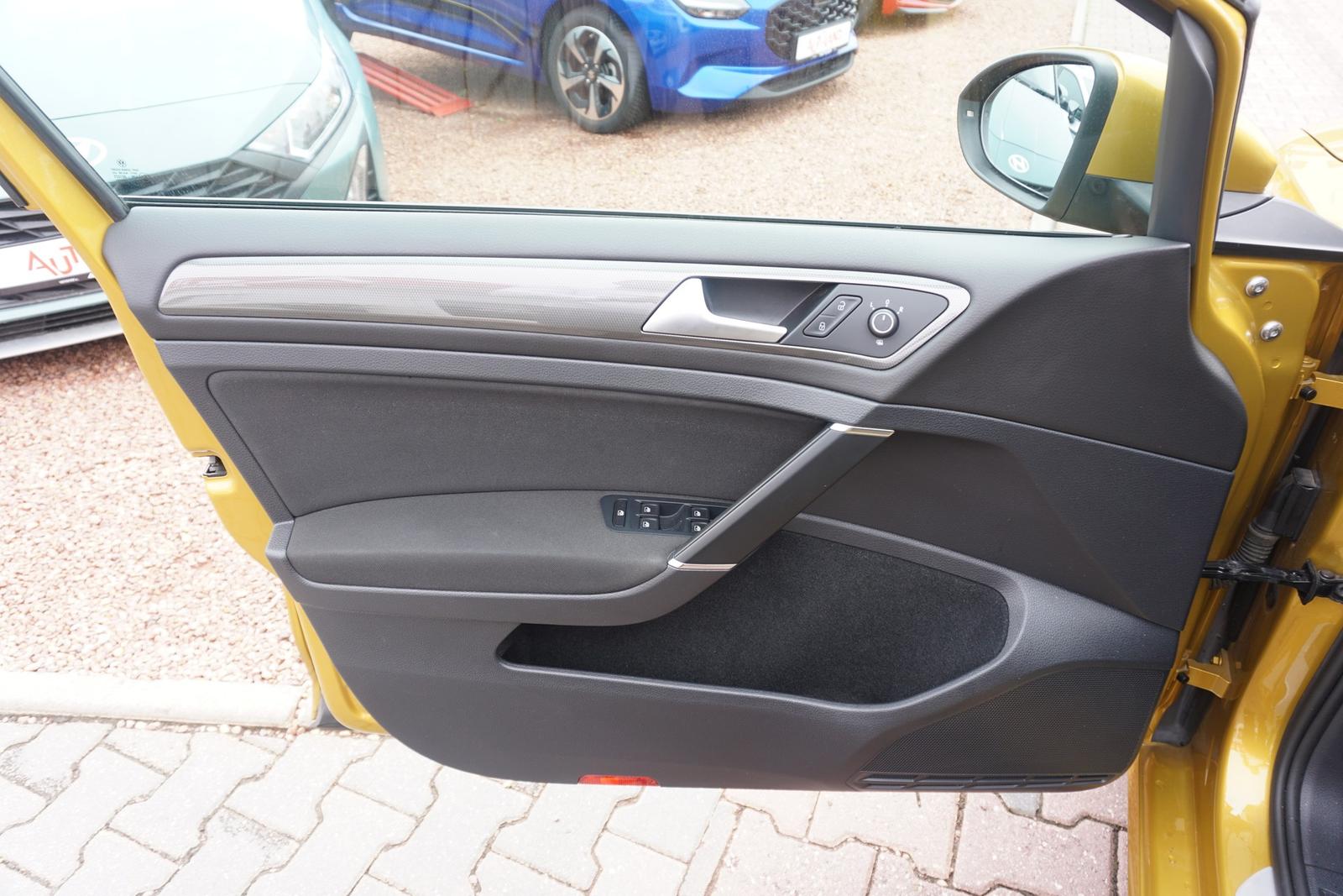 Volkswagen Golf VII Variant 1.5 TSI Join LED Navi PDC