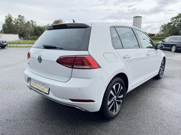 Volkswagen Golf - 6