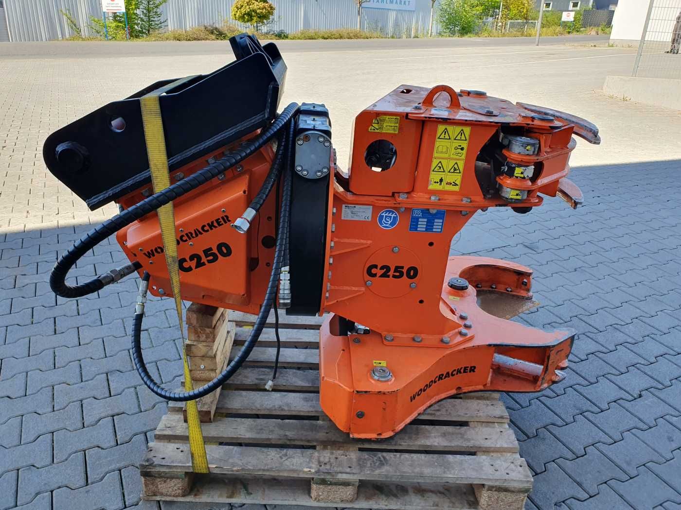 Fahrzeugabbildung Andere Westtech Woodcracker C250 Tiltator / MS10 / 2020