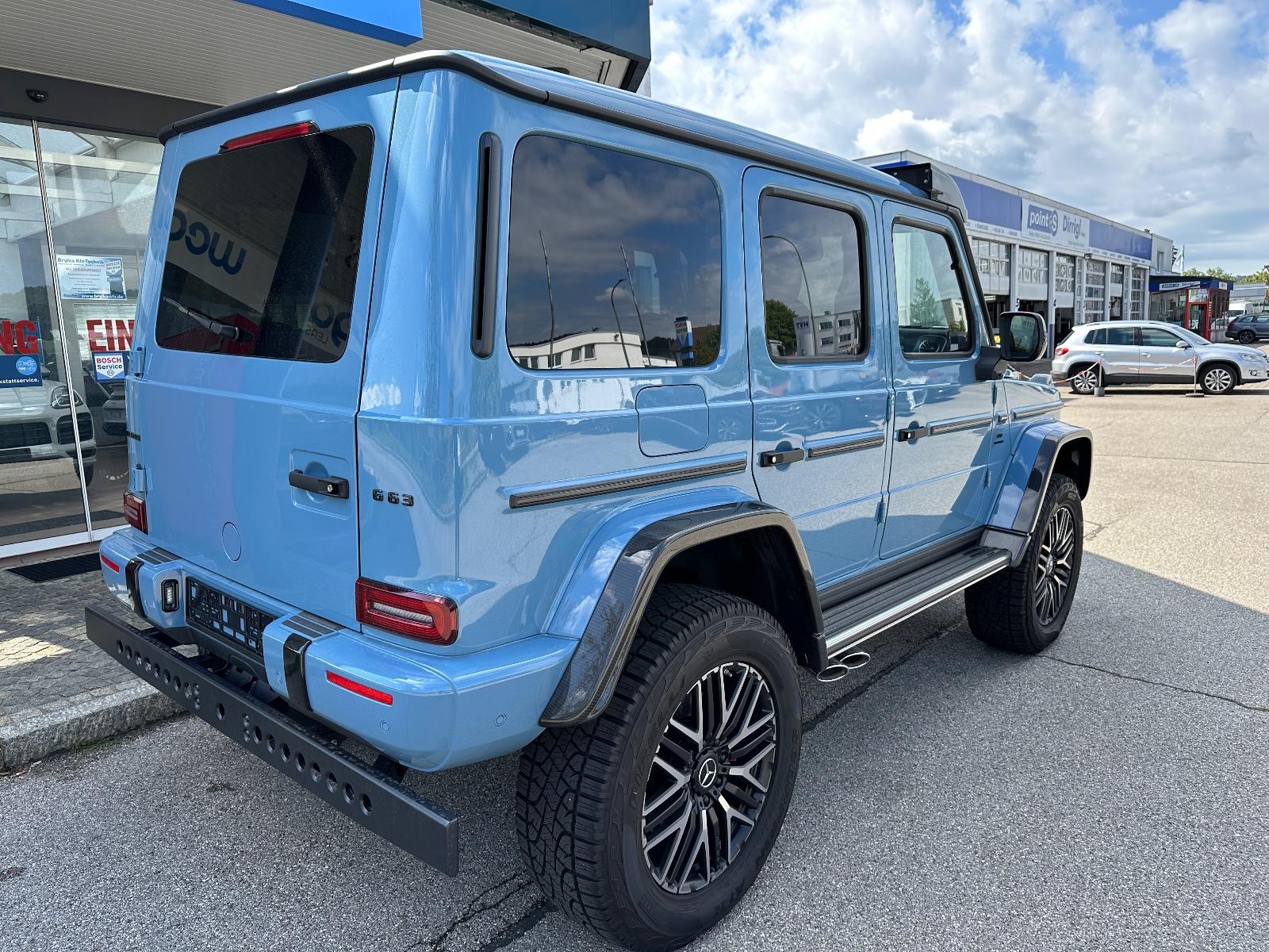 Mercedes-Benz G 63 AMG 4x4/Vintage Blue/Classic Red/Carbon...