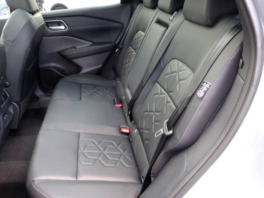Fahrzeugabbildung Nissan Qashqai 1.3 DIG-T MHEV Automatik Tekna