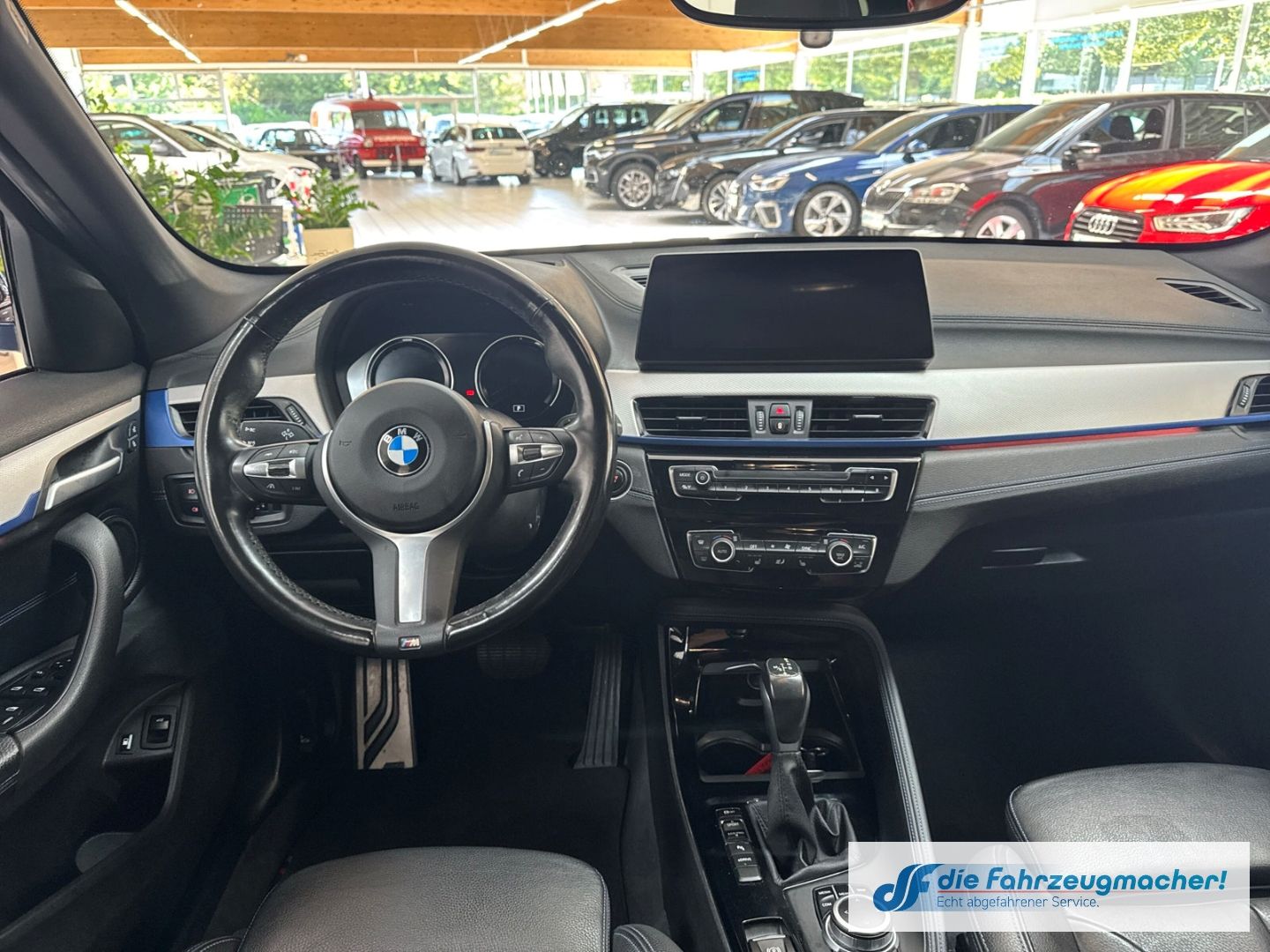 Fahrzeugabbildung BMW X1 xDrive 25 e M Sport M Sport Sportpaket HUD AH