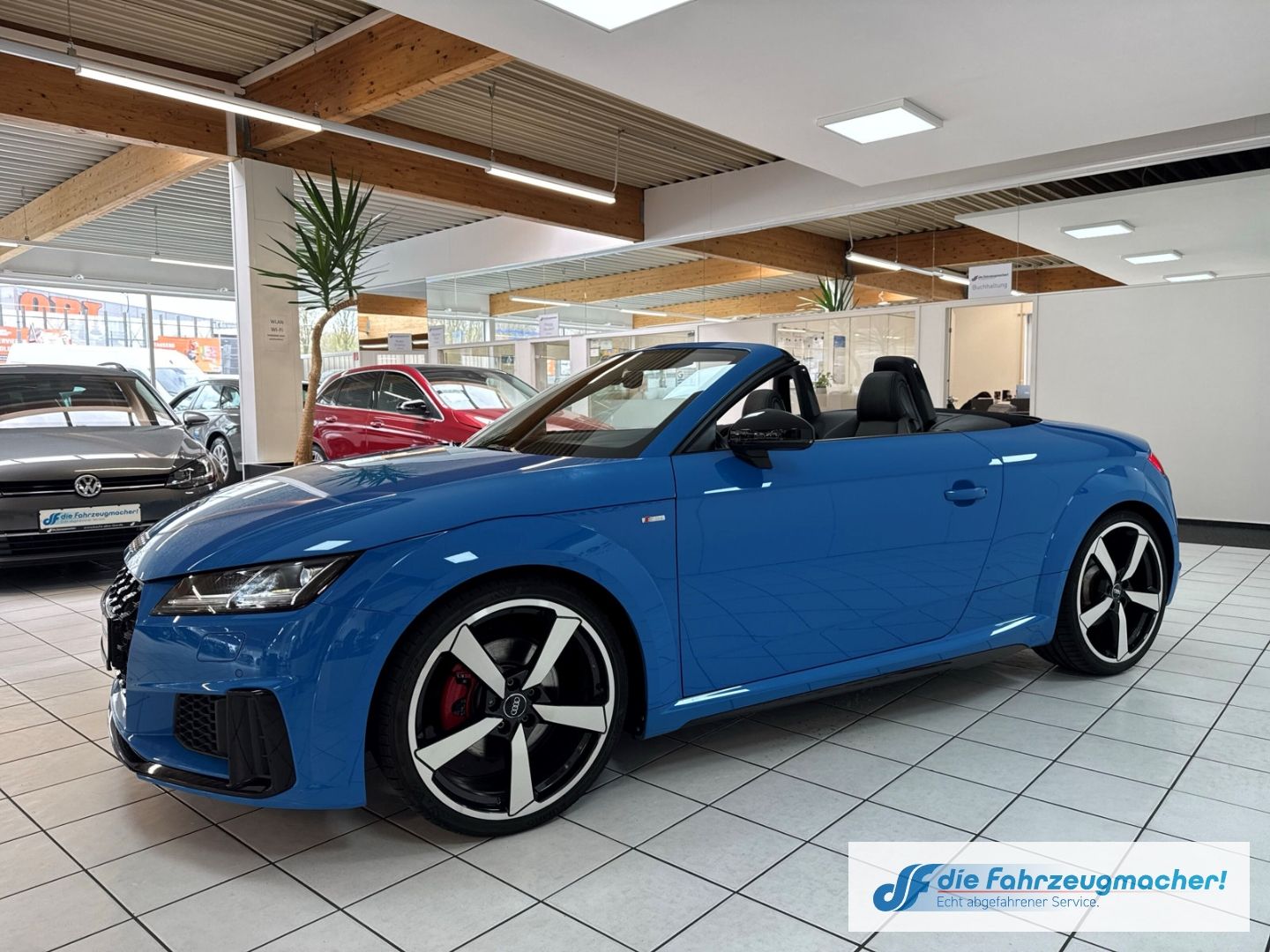 Fahrzeugabbildung Audi TT 40 TFSI 2.0 S line Sportpaket El. Verdeck Nav