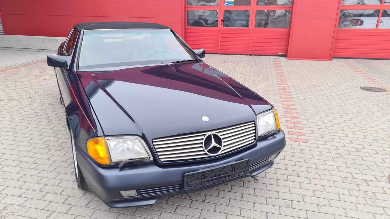 Fahrzeugabbildung Mercedes-Benz SL 500 TEMPOMAT ELEK.SITZE LEDER
