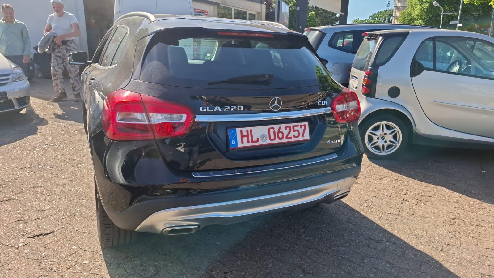 Mercedes-Benz GLA 220 CDI 4Matic Cam/SHZ/BT/Notbremsassis.