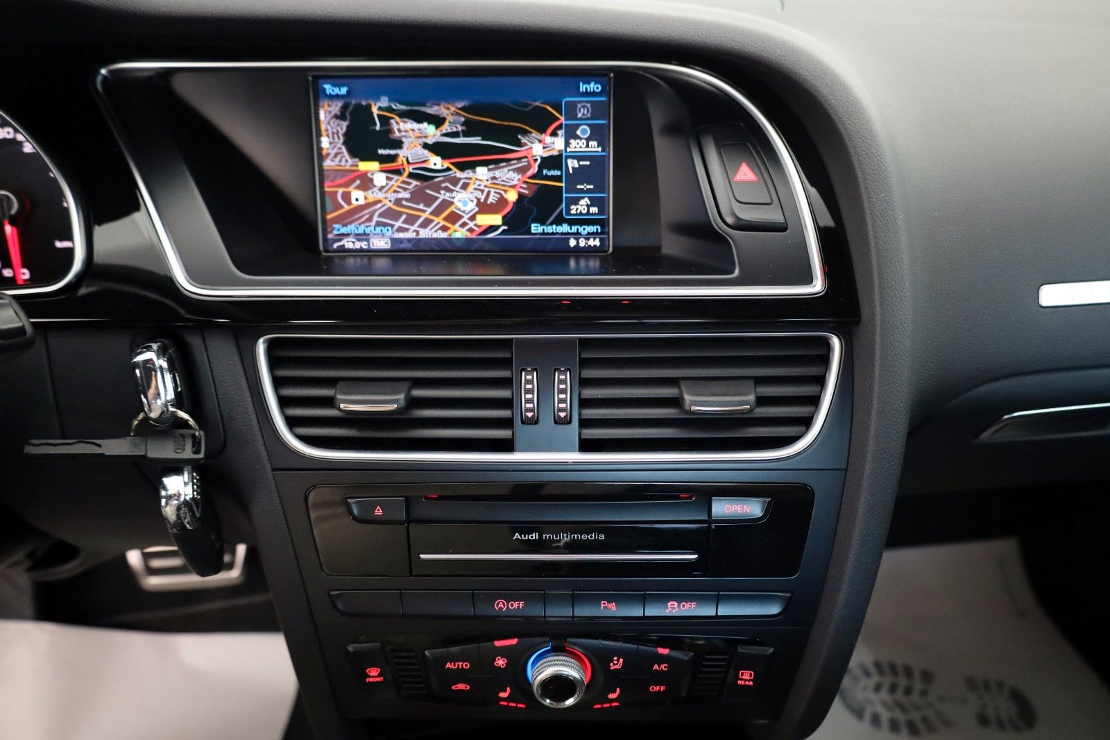 Fahrzeugabbildung Audi A5 SB 2.0 TDI quattro S Line T.Leder,Navi,Xenon