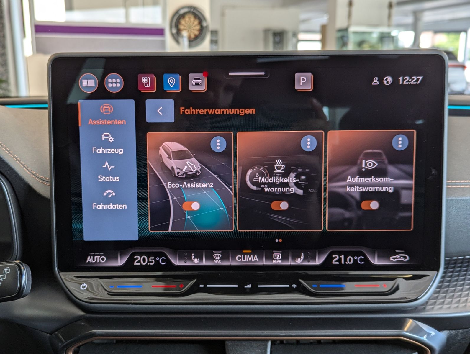 CUPRA Leon 1.5 eTSI Pano Intelligent-Dynamic-Edge-Pake - Image 31