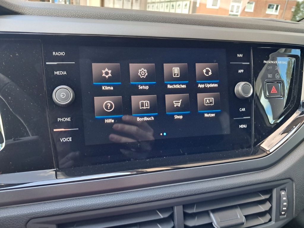 VW Taigo 1.5 TSI DSG R-Line Schiebedach AHK Matrix - Bild 15