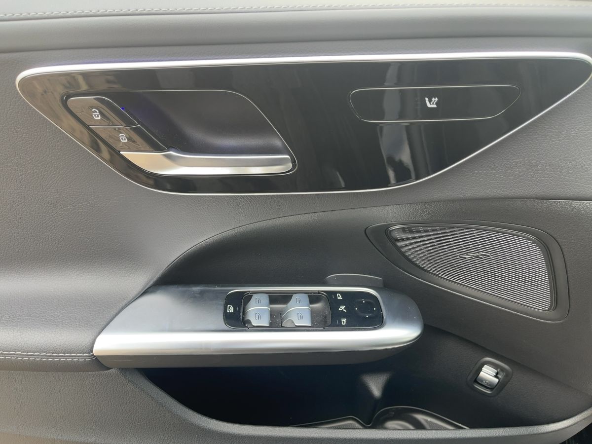 Fahrzeugabbildung Mercedes-Benz C 220 d T-Modell AMG/Night/Kamera/AHK