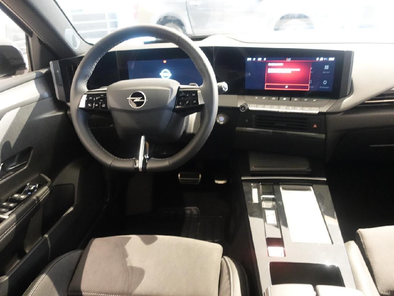 Fahrzeugabbildung Opel Astra L 1,2 Ultimate Automatik