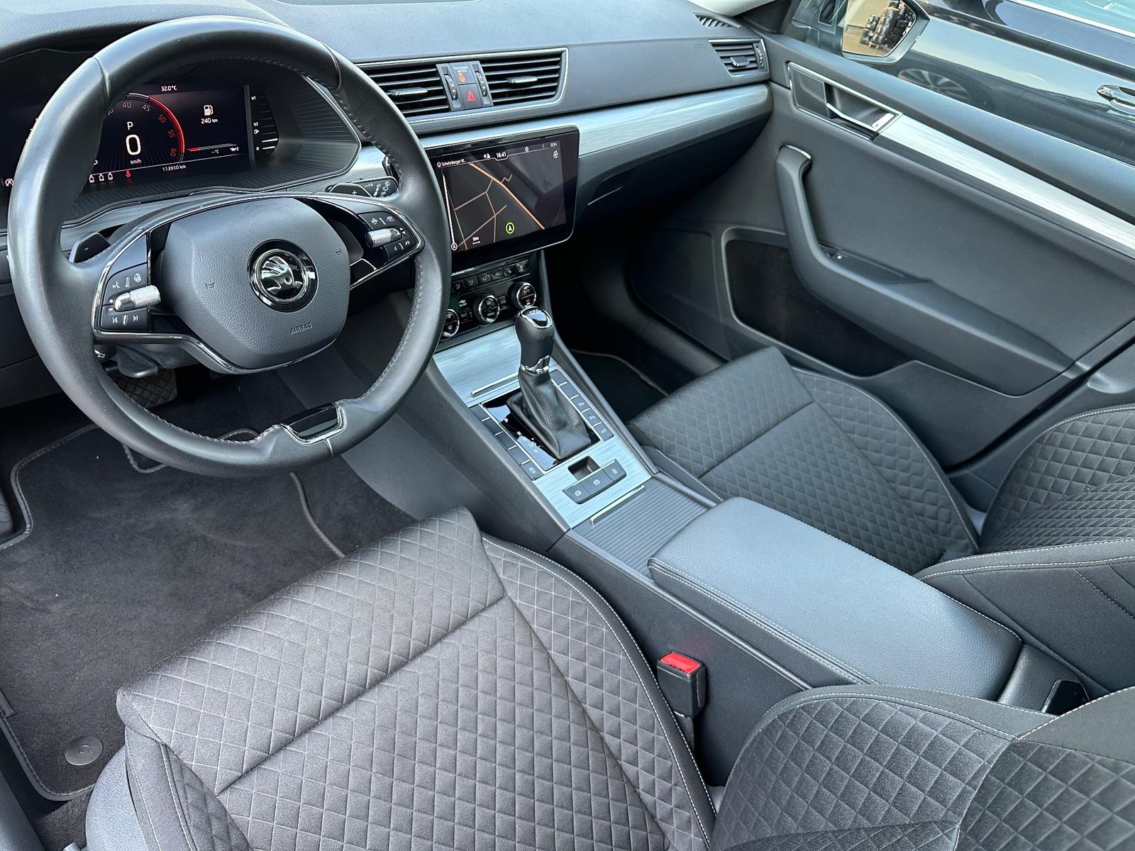 Skoda Superb Combi 2.0 TDI DSG NAV+LED+ACC+PANORAMA, миниатюра 11