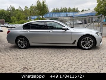BMW 750 - 5
