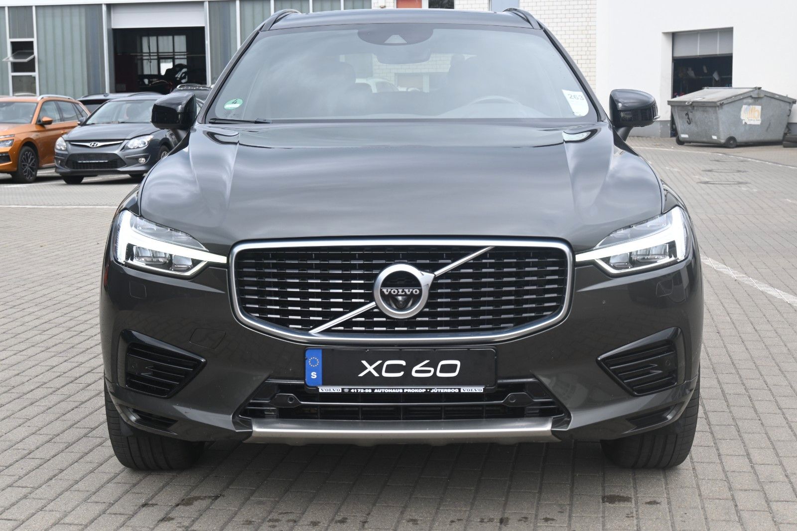 Fahrzeugabbildung Volvo XC60 T8 Twin Engine AWD R-Design*360°*LUFT*ACC