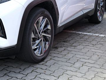 Hyundai TUCSON - 6
