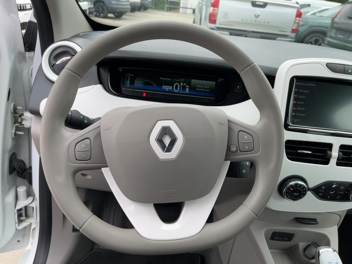Fahrzeugabbildung Renault ZOE LIFE inkl. Batterie Z.E. 40 ZV