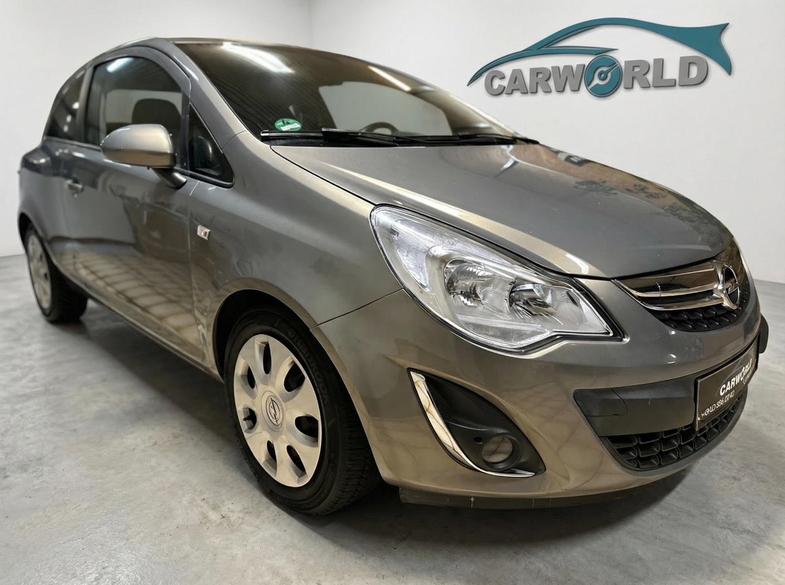 Opel Corsa D Satellite