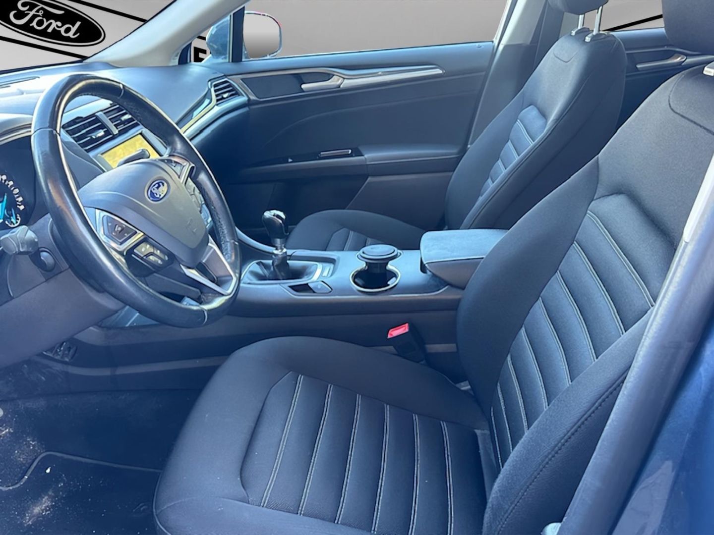 Fahrzeugabbildung Ford Mondeo Turnier Business Edition leichter Hagelsc