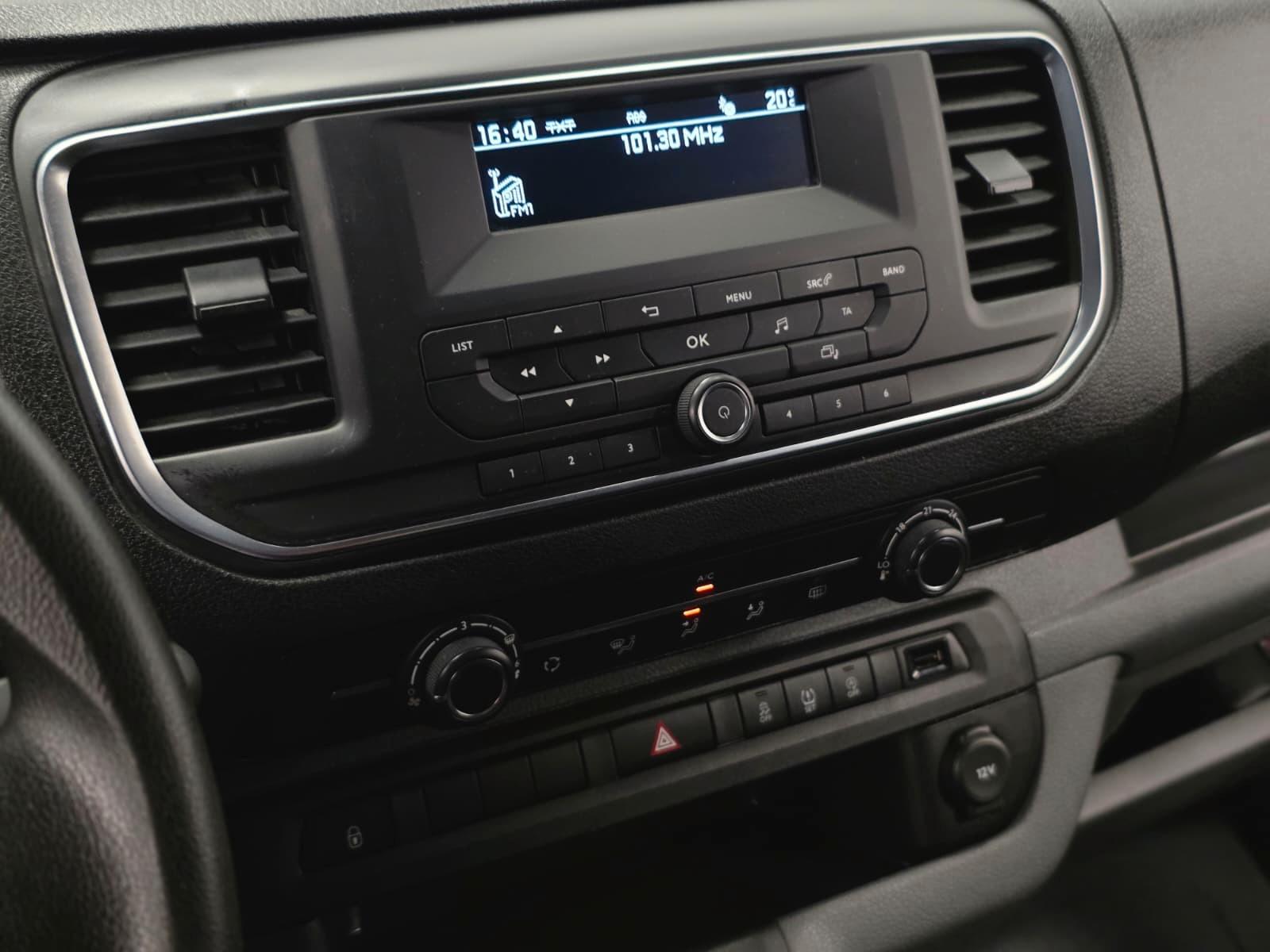 Peugeot Expert L2 8x Sitze Klima Tempomat 2x Schiebetür