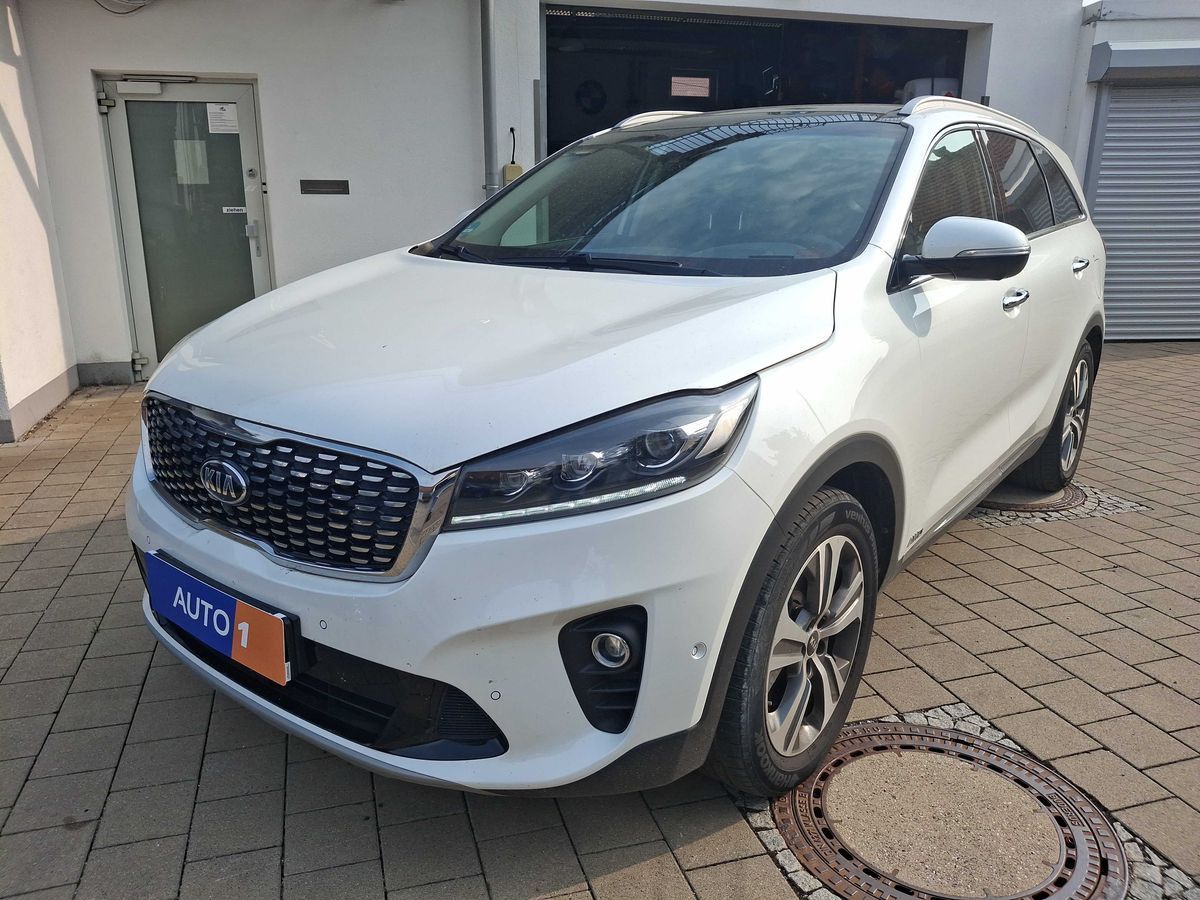 KIA Kia Sorento 2.2CRDi Platinum Edition 4WD *PANO*AHK