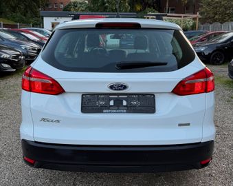 Ford Focus - 8